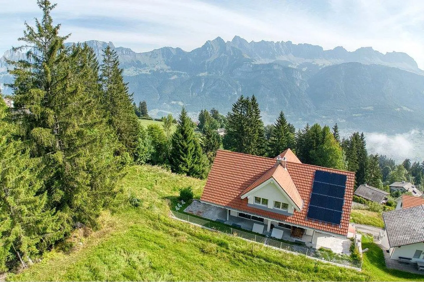 House section with apartment or both house sections - Photo 5 of 12