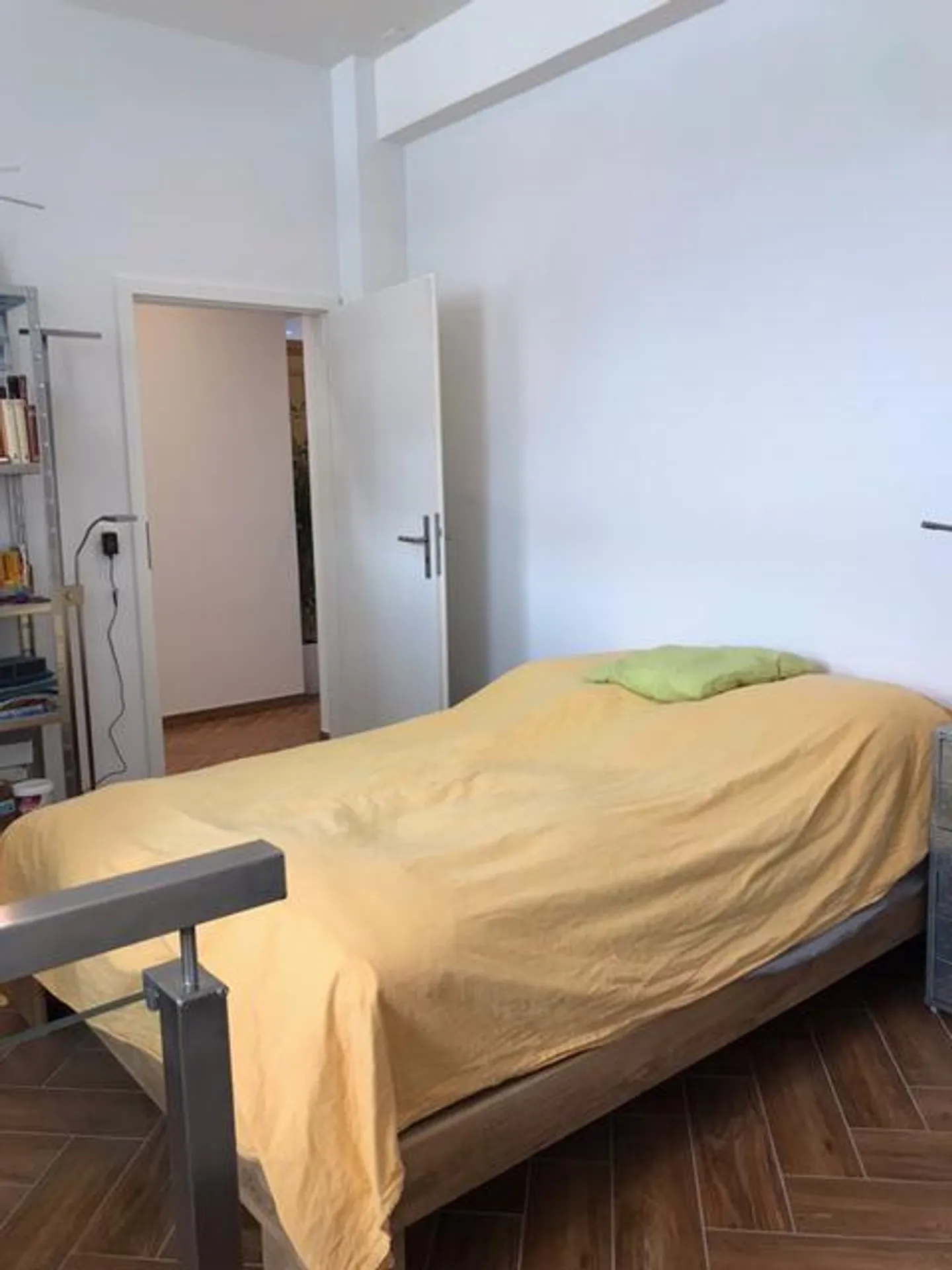 Contemporary 4.5-room apartment for sale in renovated building - Photo 6 of 11