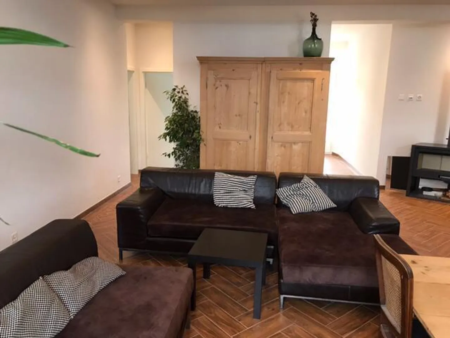 Contemporary 4.5-room apartment for sale in renovated building - Photo 4 of 11