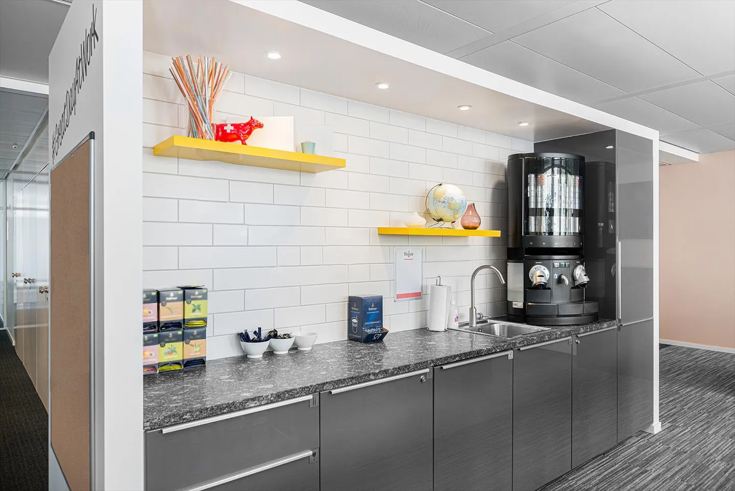 Spazio ufficio privato per 3 persone presso Regus Rhone 8 - Foto 8 di 8