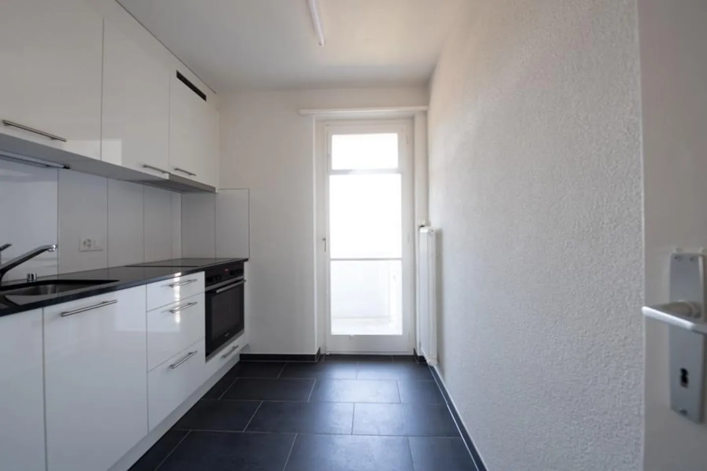 Appartamento 4 locali in affitto a Spreitenbach - Foto 2 di 13