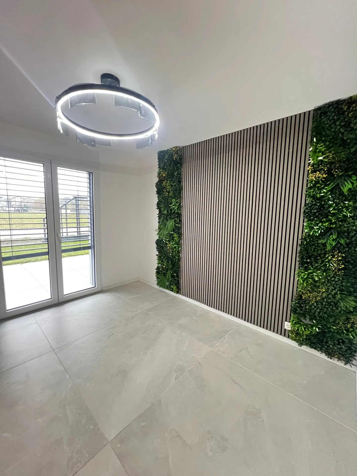 Rare investment opportunity in Lucens – industrial building with high-quality residential space - Photo 8 of 11