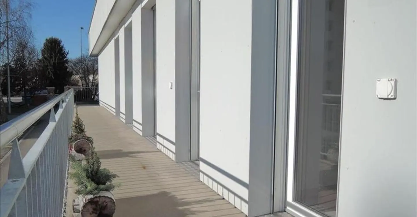160m2 office and commercial premises for rent - Photo 1 of 9