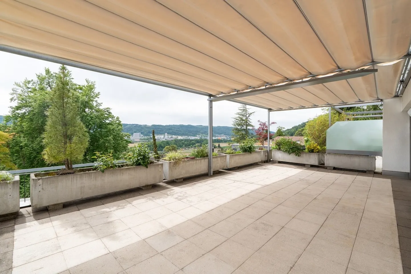 Bright 3.5-room terrace apartment - available immediately - Photo 11 of 12