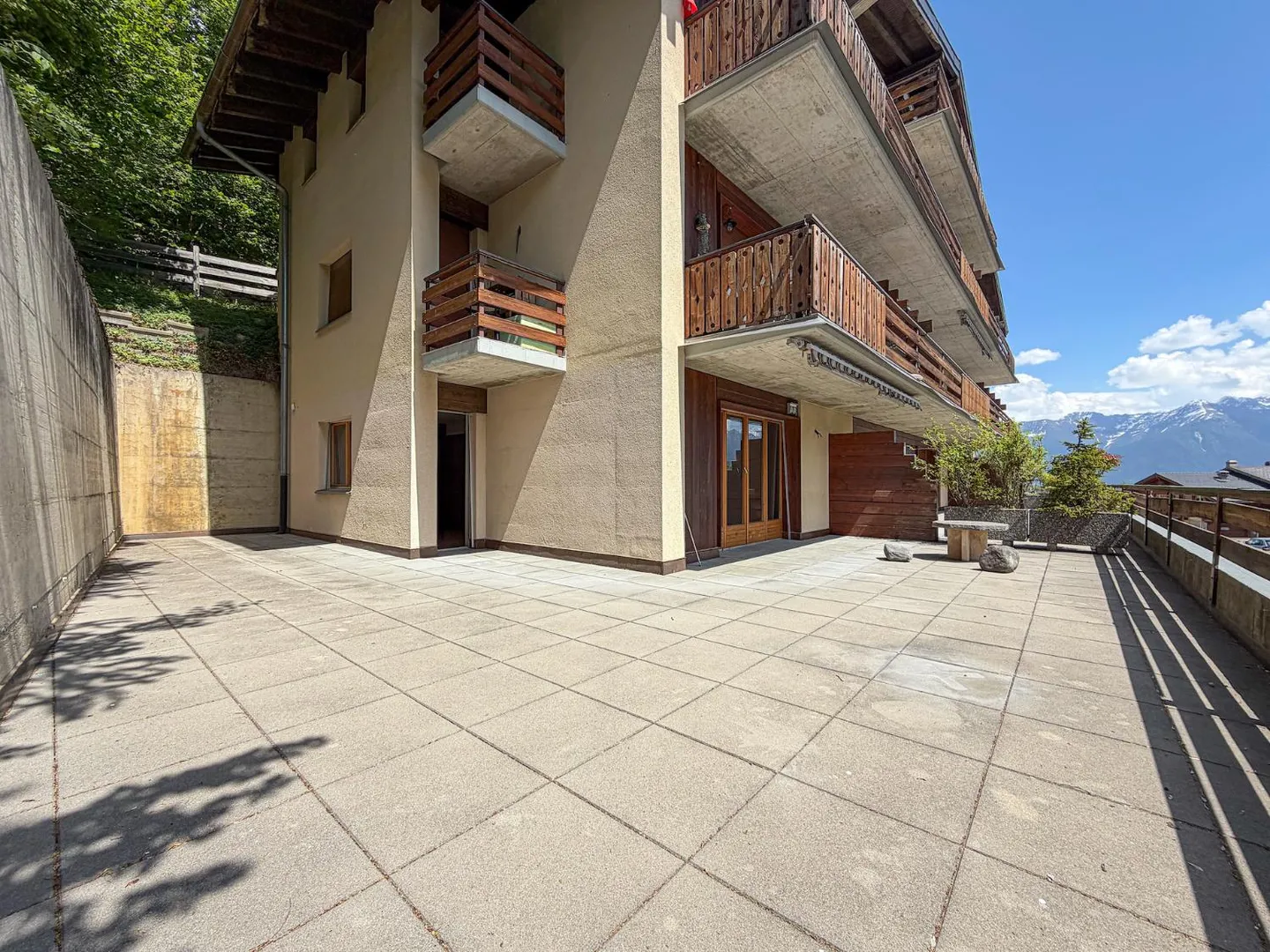 Renovierte Wohnung mit Terrasse - Foto 10 von 13