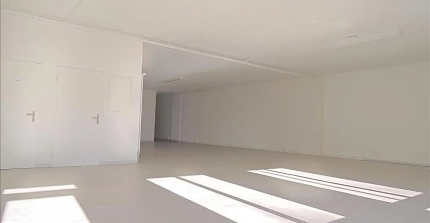 160m2 office and commercial premises for rent - Photo 5 of 9