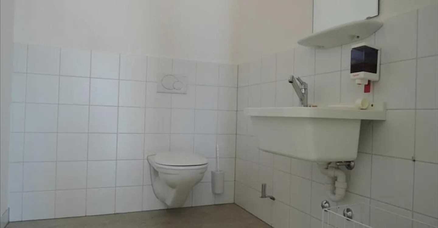 160m2 office and commercial premises for rent - Photo 8 of 9