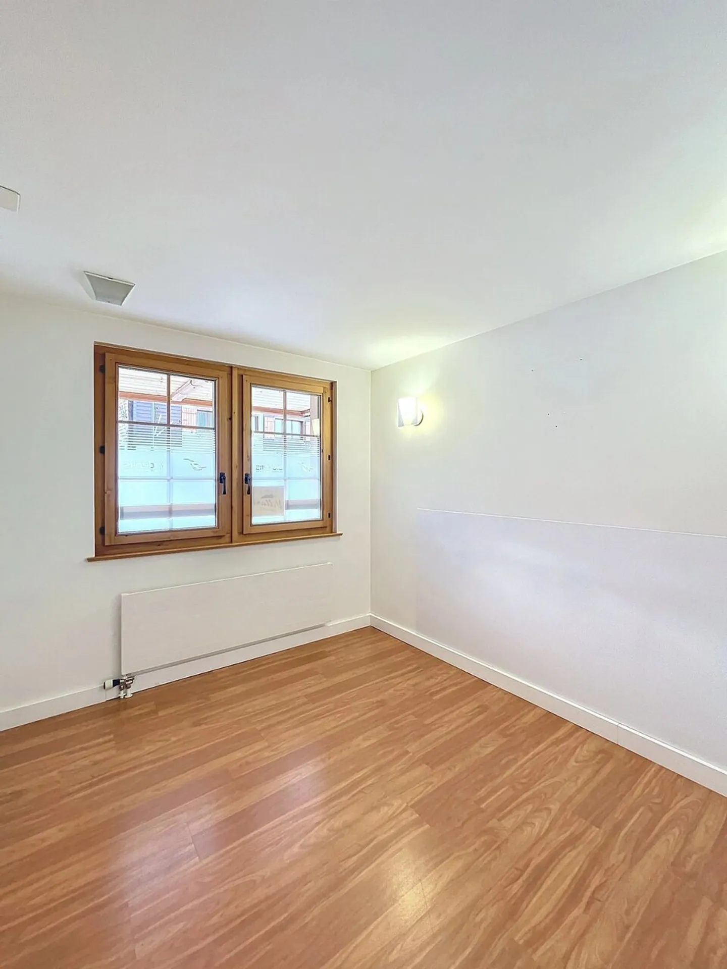 Großer Gewerberaum in Villars-sur-Ollon, Schweiz - Foto 11 von 11