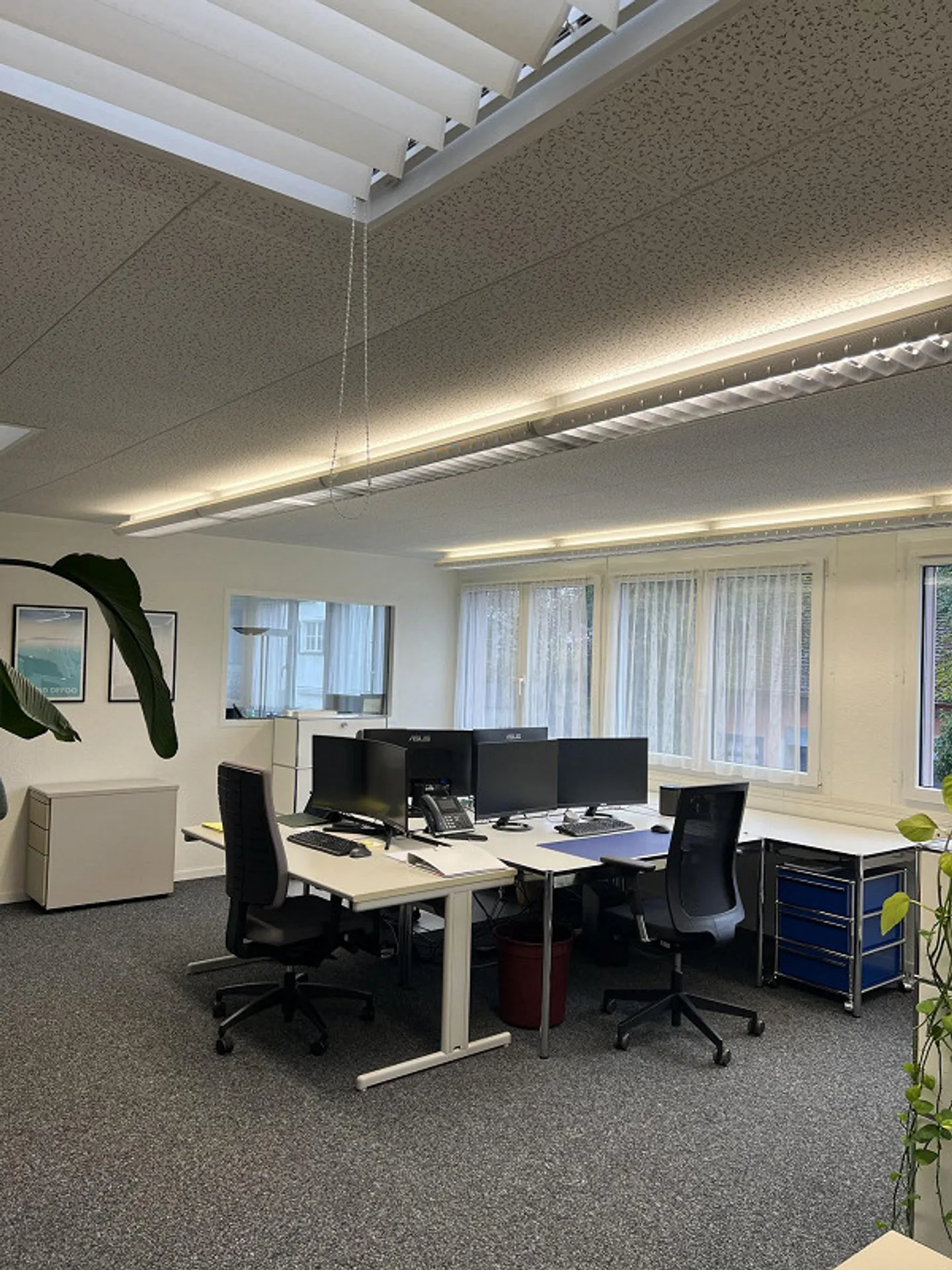 Office space in Schaffhausen agglomeration - Photo 1 of 11