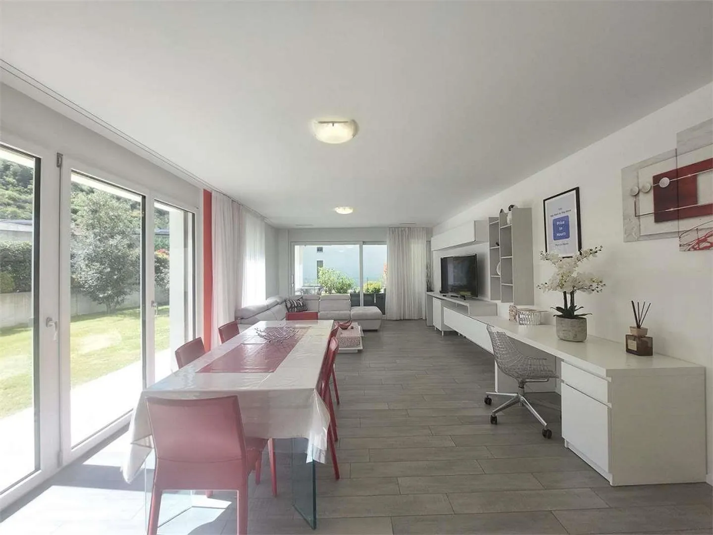 Elegante Wohnung mit privatem Garten - Foto 5 von 13