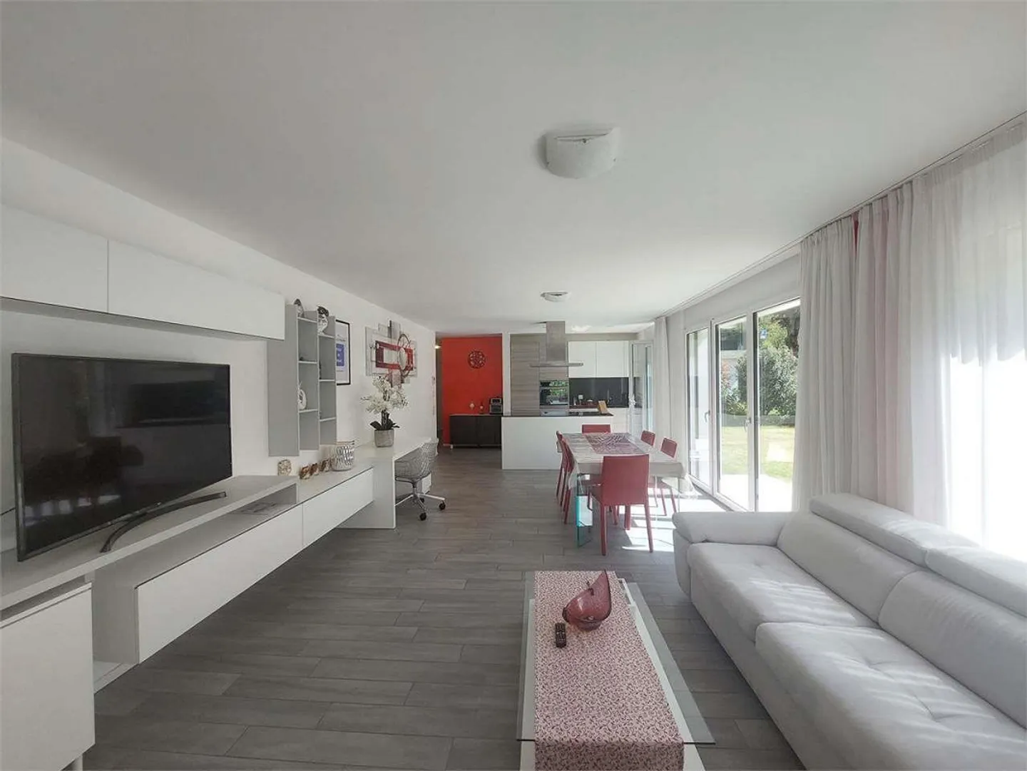 Elegante Wohnung mit privatem Garten - Foto 6 von 13