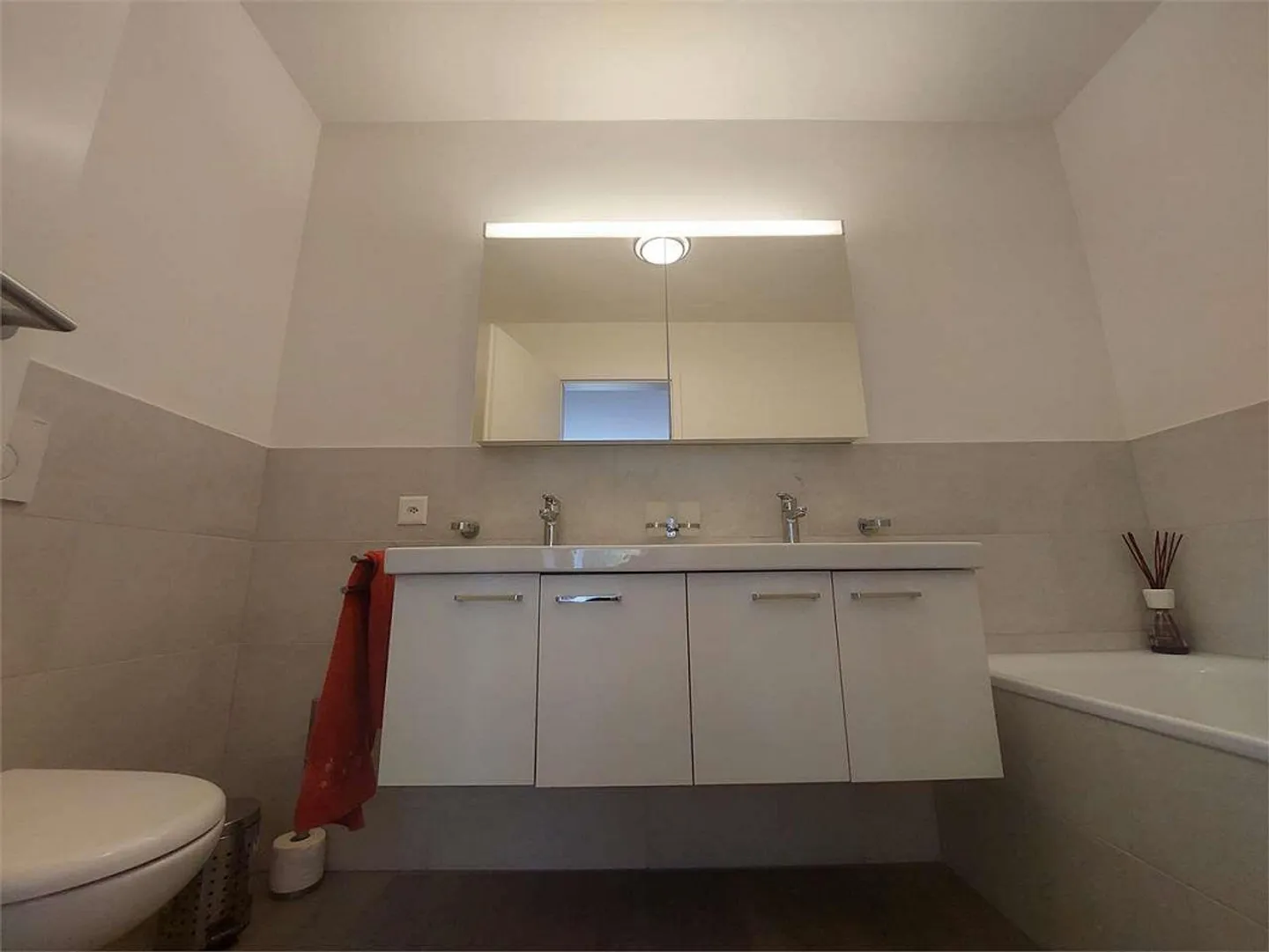 Elegante Wohnung mit privatem Garten - Foto 10 von 13