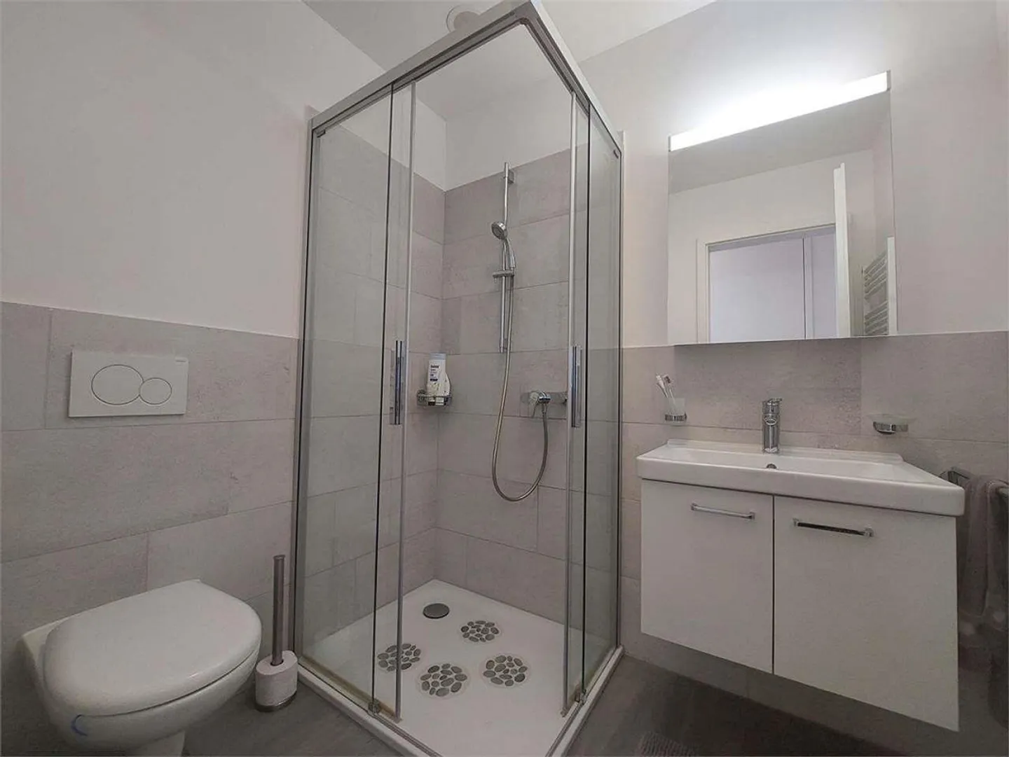 Elegante Wohnung mit privatem Garten - Foto 11 von 13