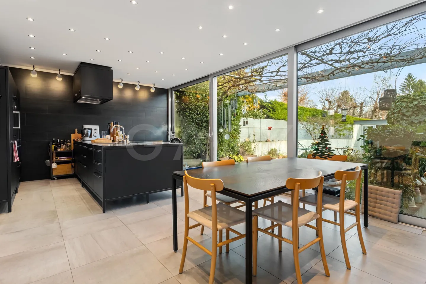 Exclusive Property - Photo 4 of 18