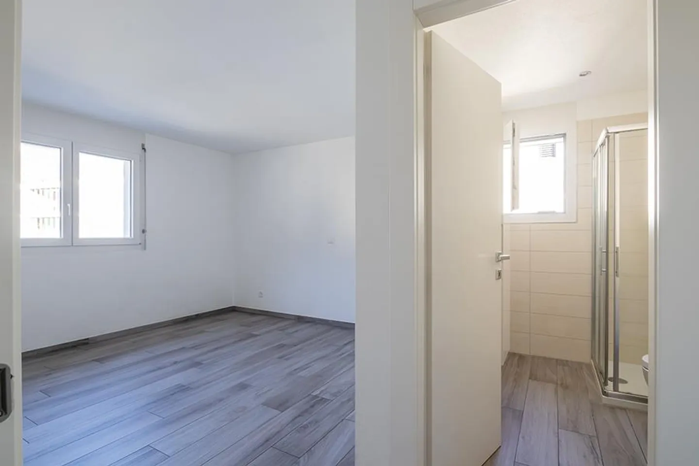 GERÄUMIG UND ELEGANT 4.5 IN OSOGNA - Foto 10 von 14