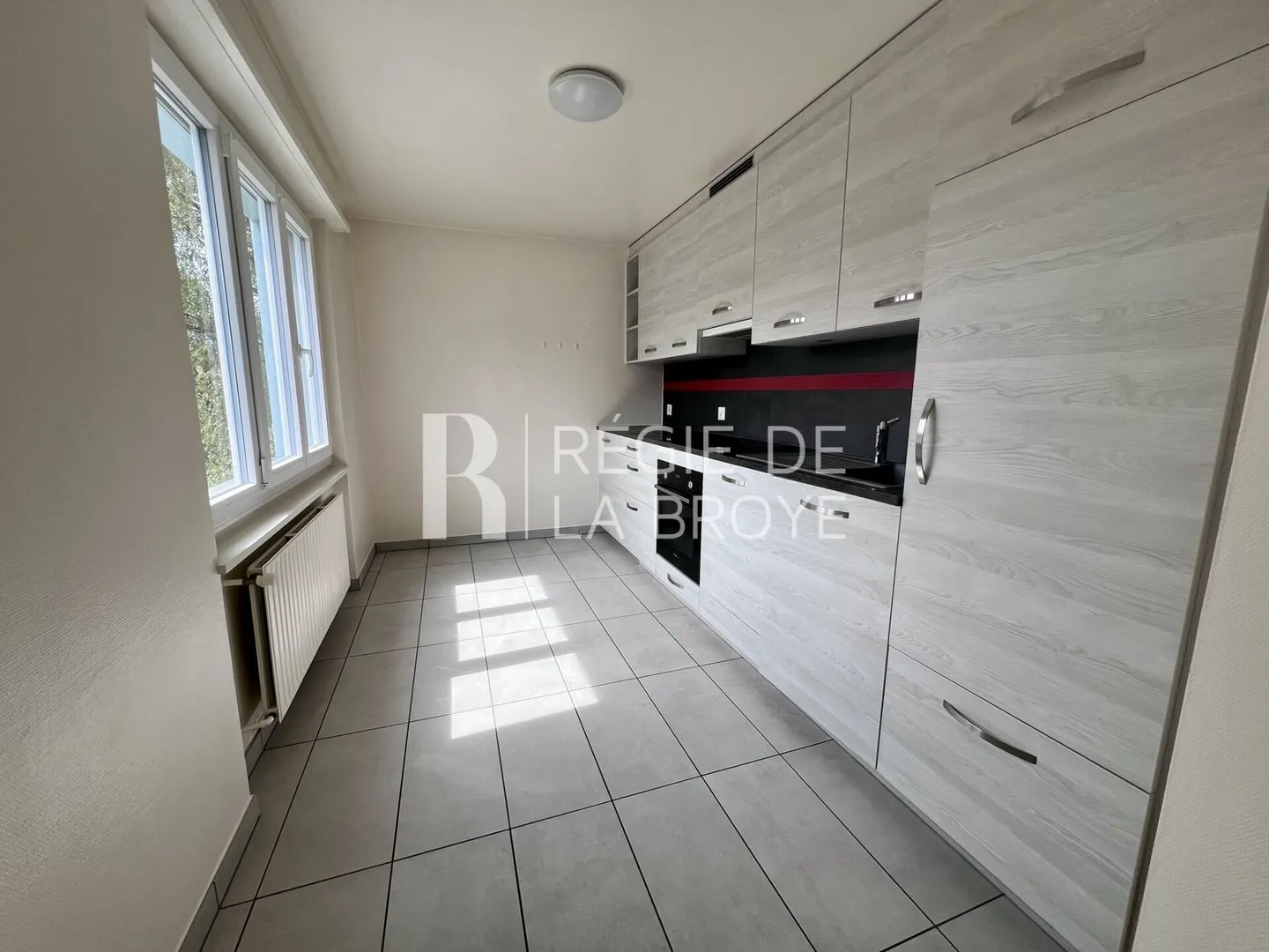 3,5-Zimmer-Wohnung in Yverdon-les-Bains - Foto 2 von 7
