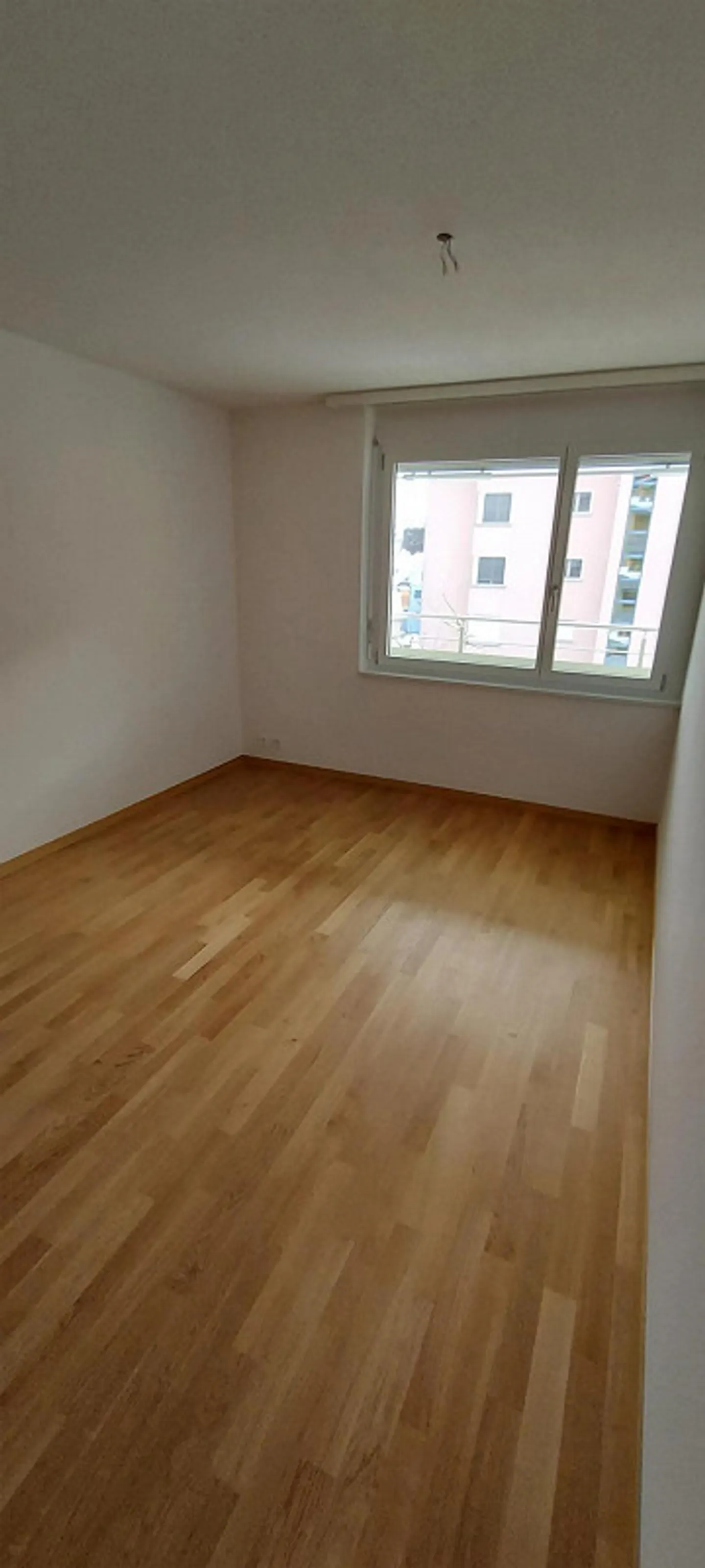 Appartamento 2.5 stanze - Foto 3 di 8