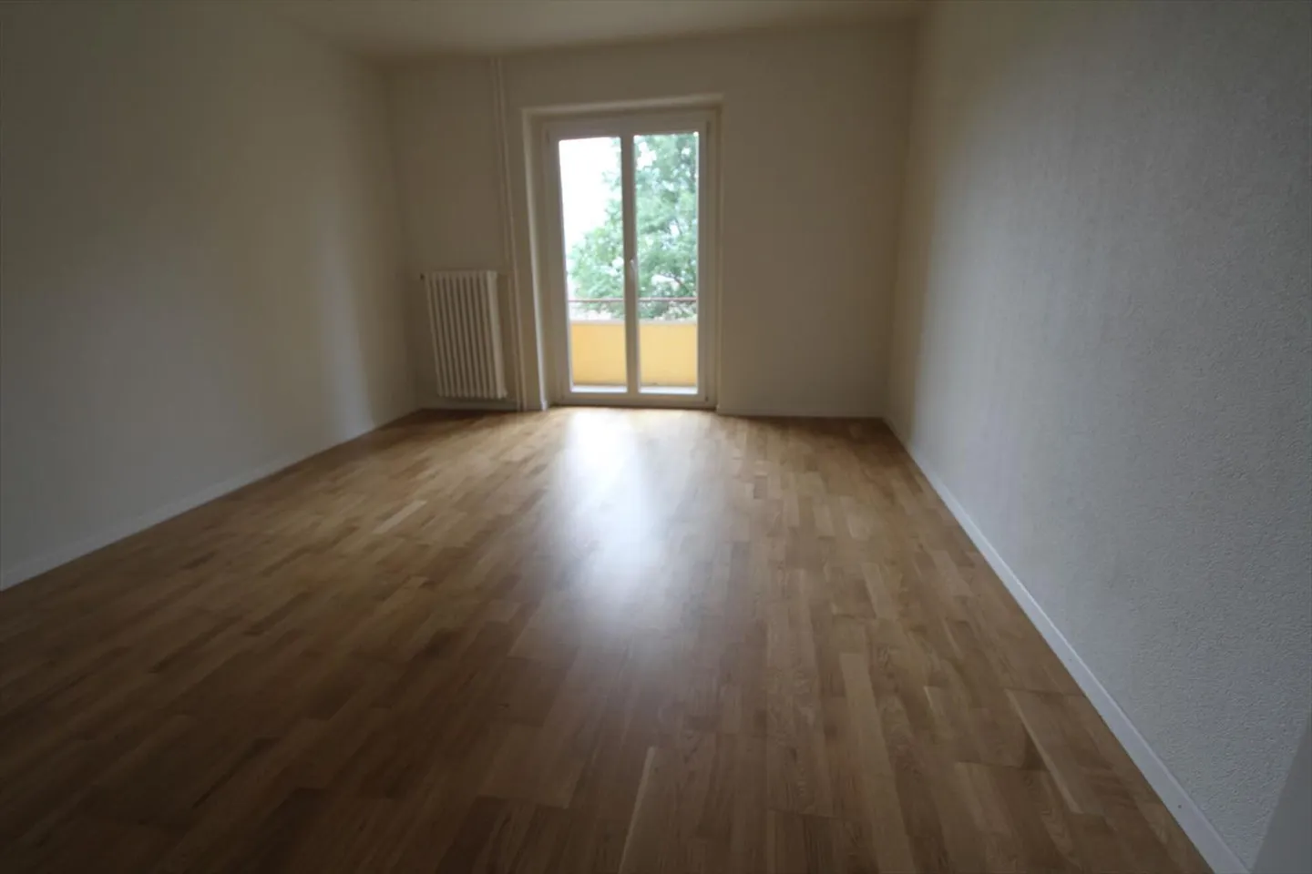 Appartamento di 3 vani con balcone - Foto 3 di 3