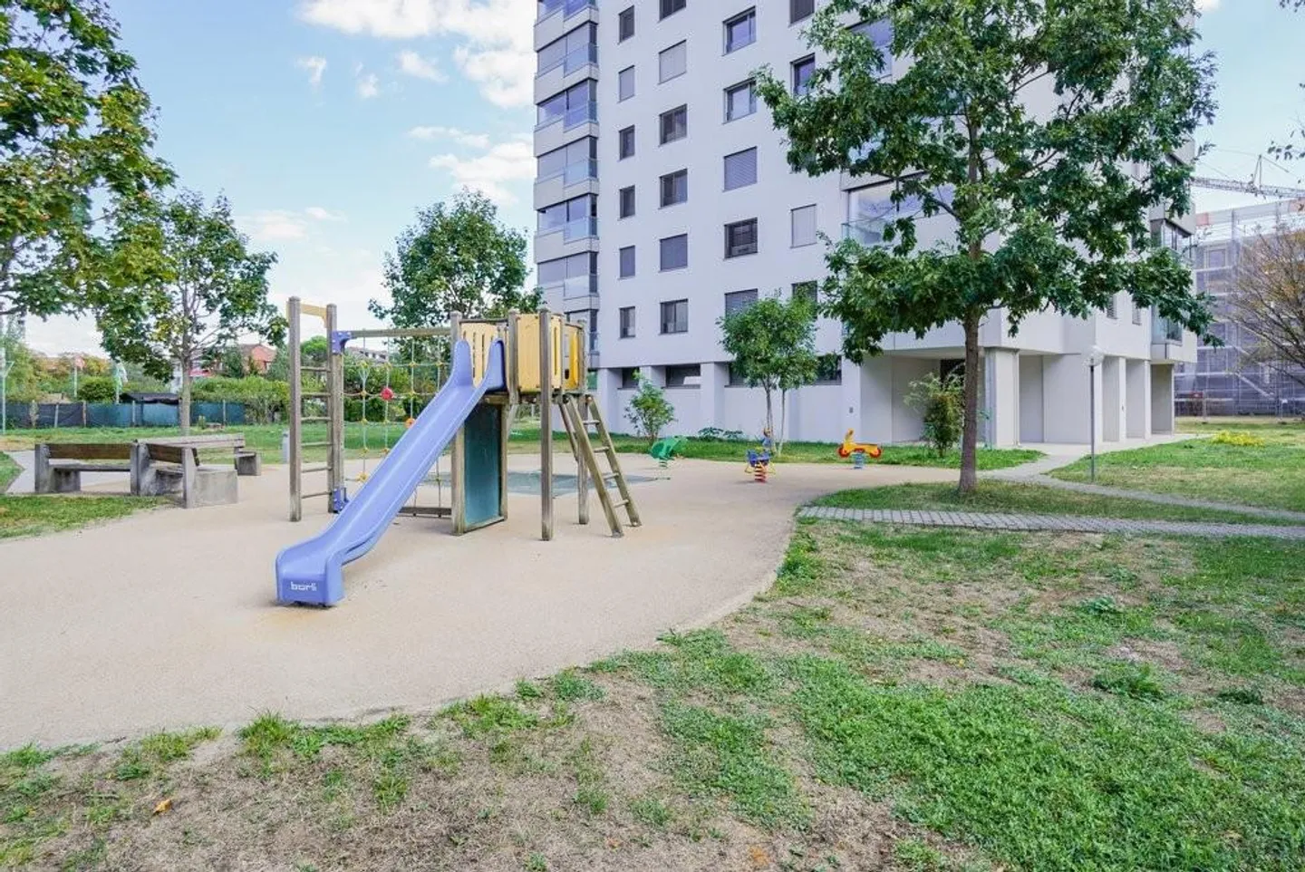 Vie moderne dans un emplacement privilégié - Photo 1 sur 12