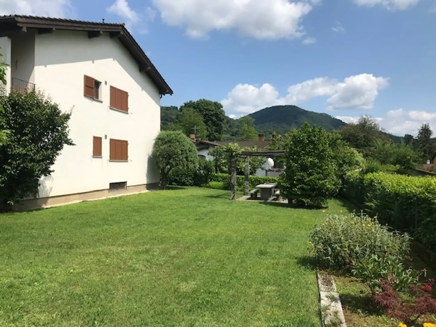 «3.5 Zimmer Wohnung» - Foto 1 di 10