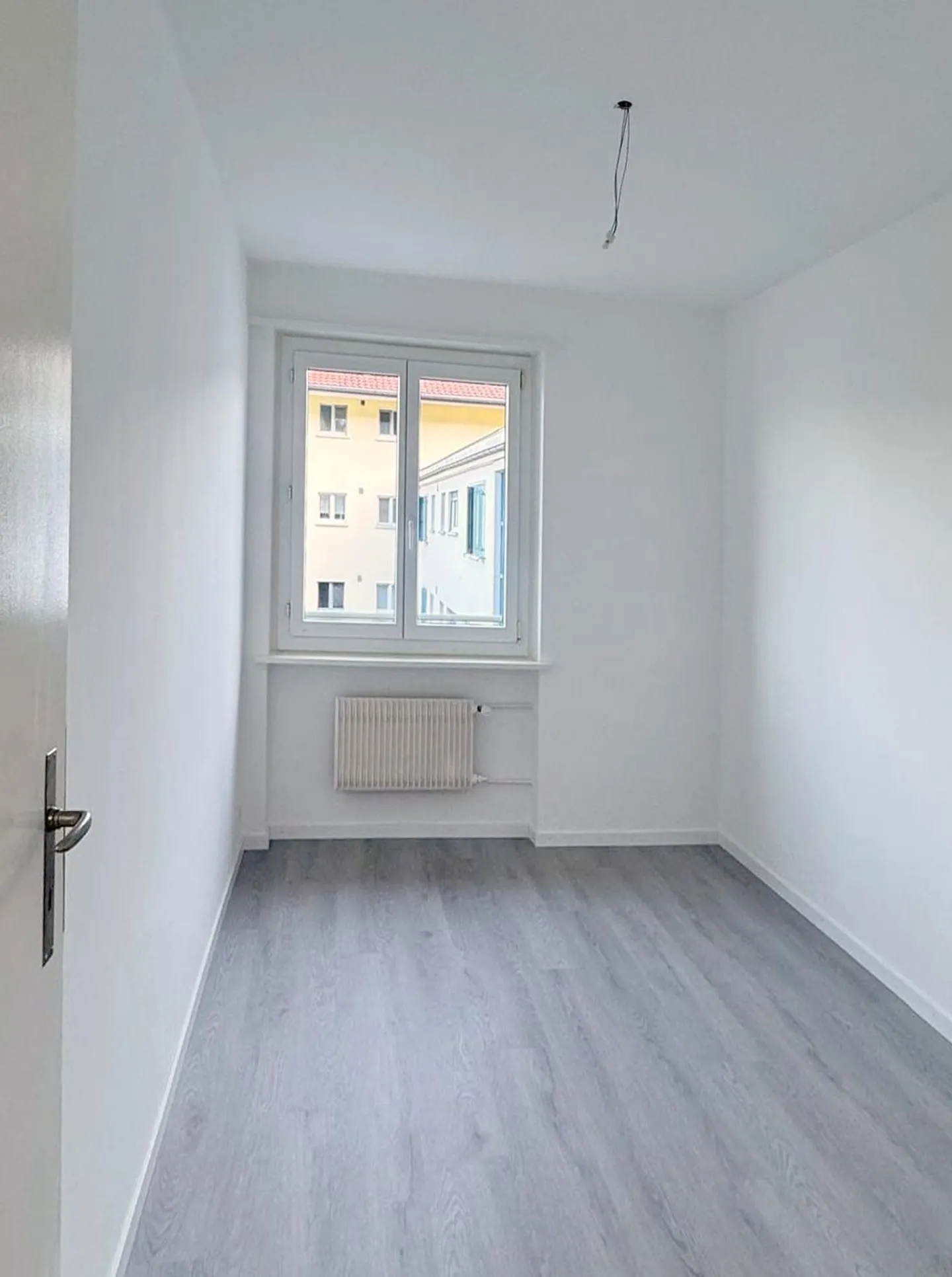 Helle 3.5-Zimmer-Wohnung mit Balkon - Foto 3 von 9