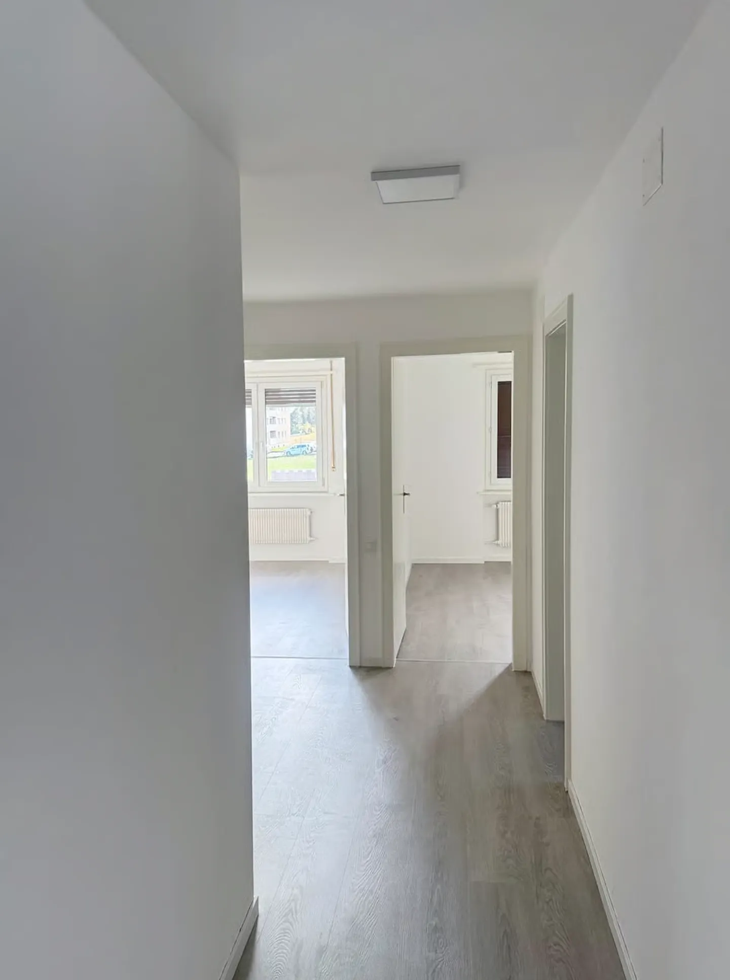 Helle 3.5-Zimmer-Wohnung mit Balkon - Foto 4 von 9