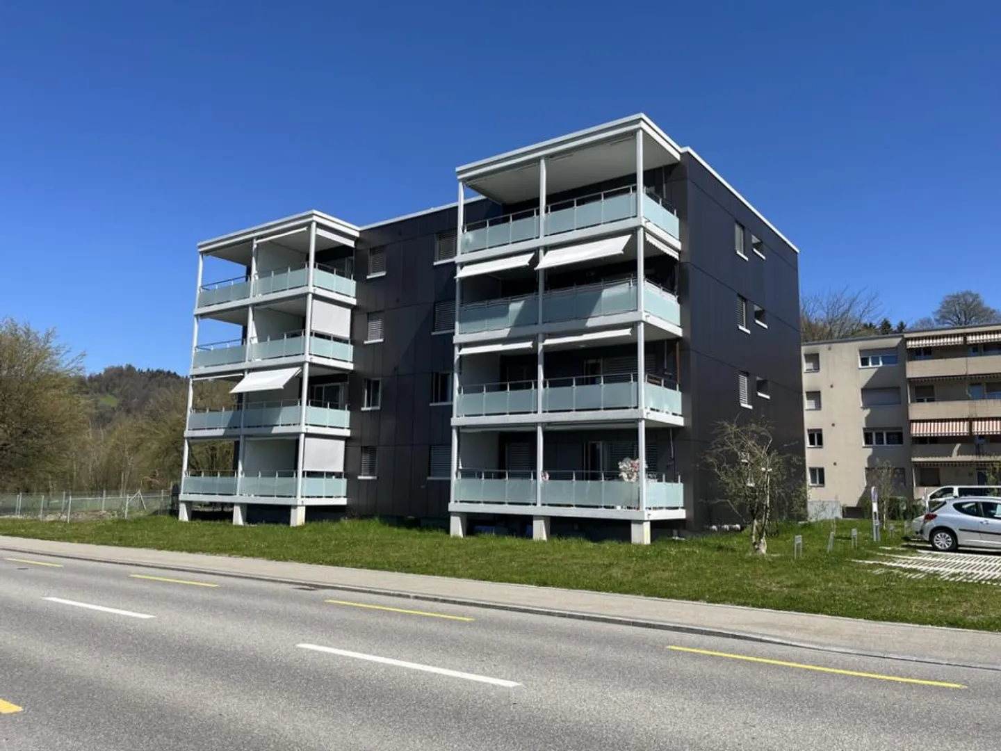 Convincing apartment in a quiet residential area - Photo 1 of 8