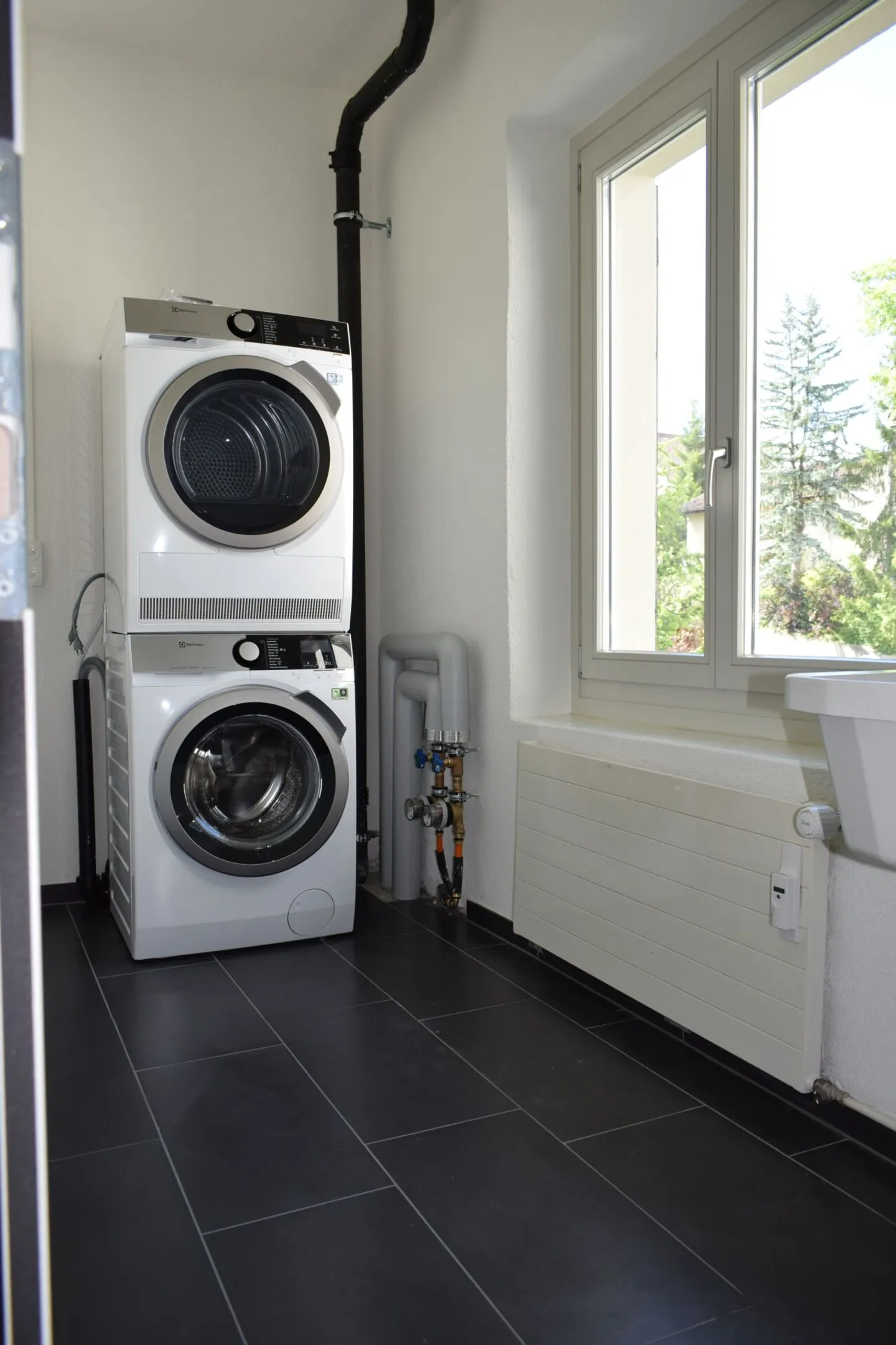 Vivre dans un quartier calme et central! - Photo 8 sur 11