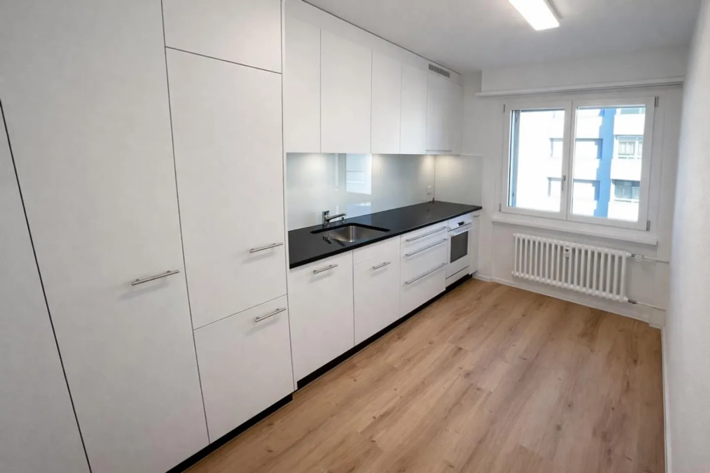 Convincing apartment in a quiet residential area - Photo 2 of 8