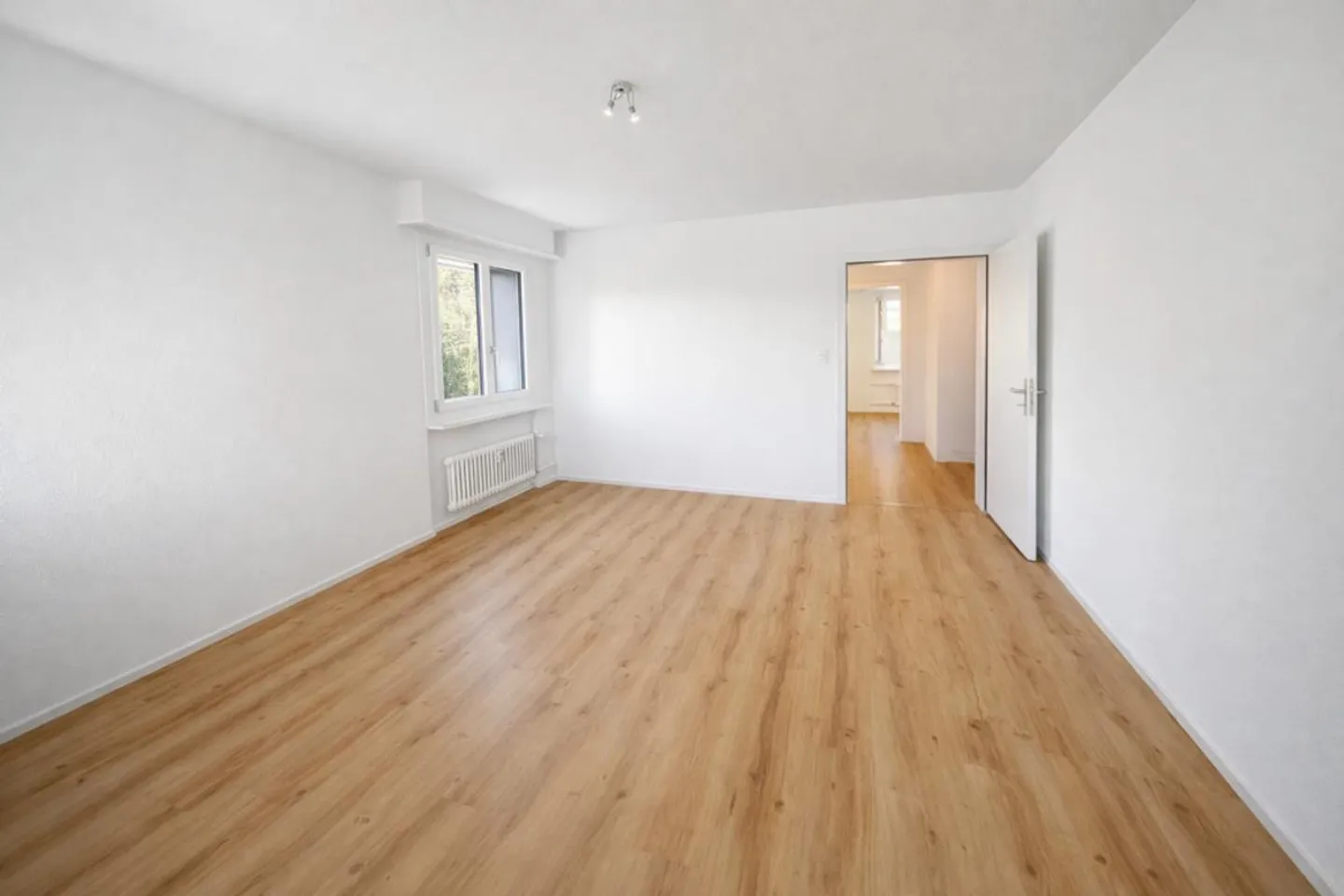 Convincing apartment in a quiet residential area - Photo 6 of 8