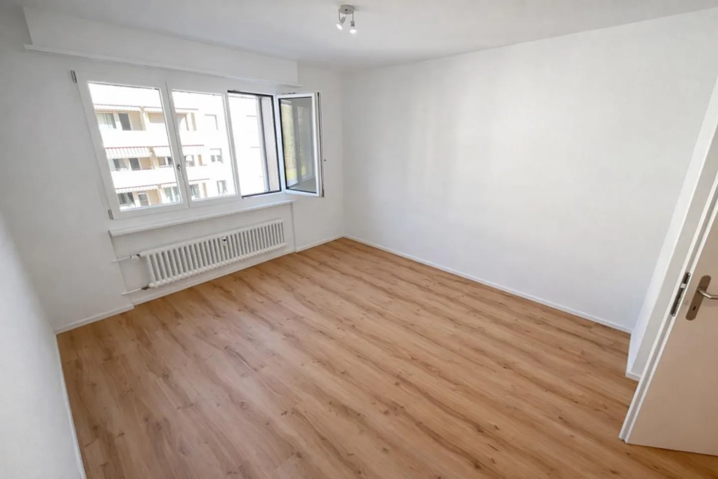 Convincing apartment in a quiet residential area - Photo 7 of 8