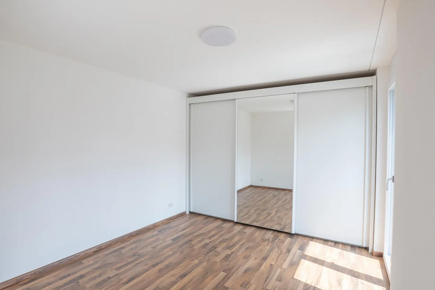 Sonnige 2.5 Zi Wohnung mit Balkon - Foto 6 von 7