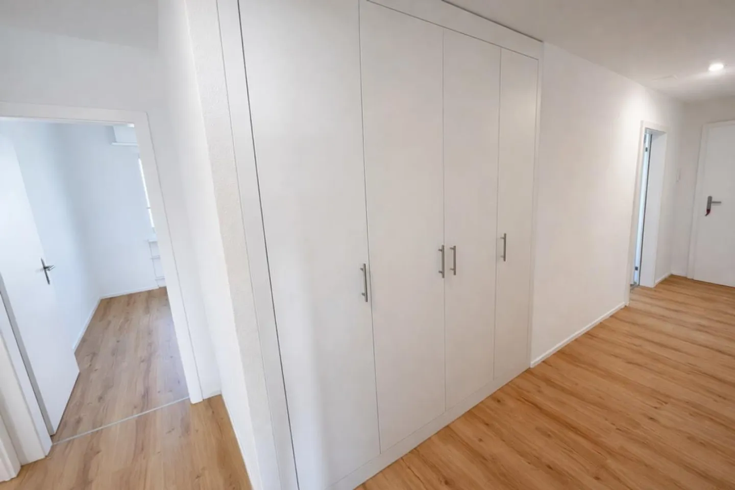Convincing apartment in a quiet residential area - Photo 4 of 8