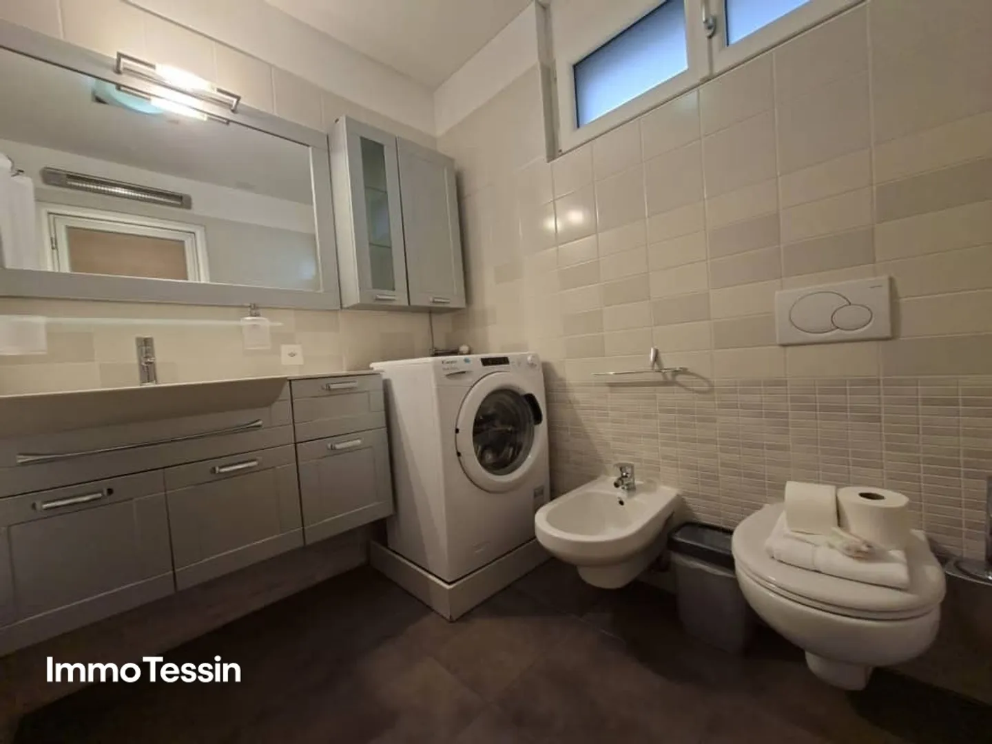 SECONDA CASA: Appartamento lussuoso e moderno con balcone nel cuore di Locarno a soli 150 metri dal lago - Foto 12 di 13