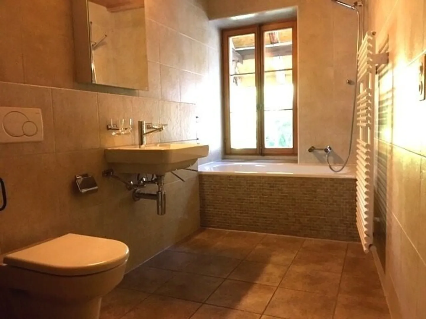 Duplex for rent - Photo 3 of 9