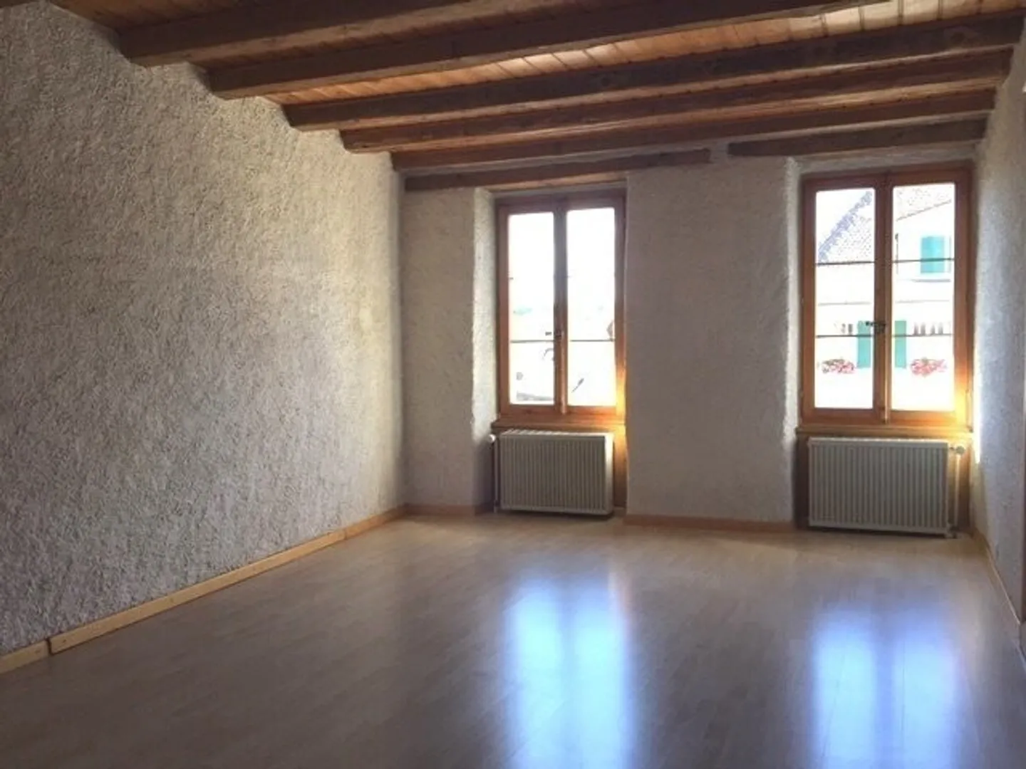 Duplex for rent - Photo 4 of 9