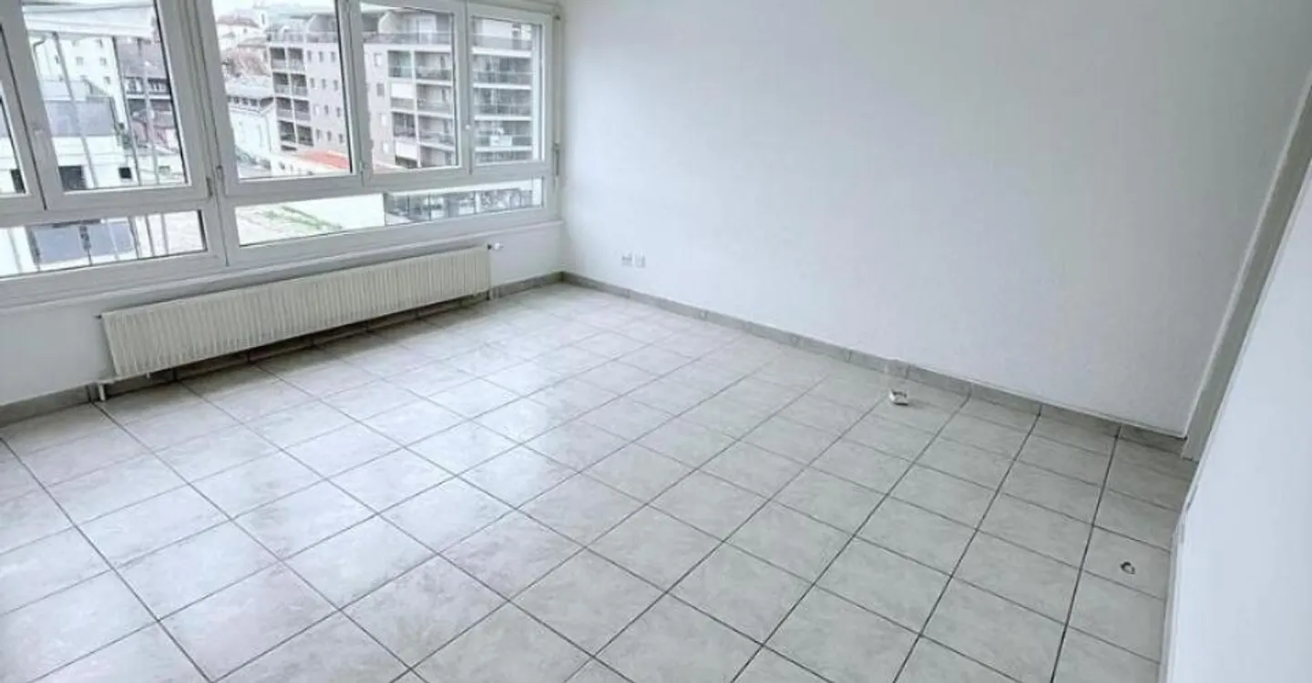 Appartement Central avec Vue Époustouflante - Photo 3 sur 7