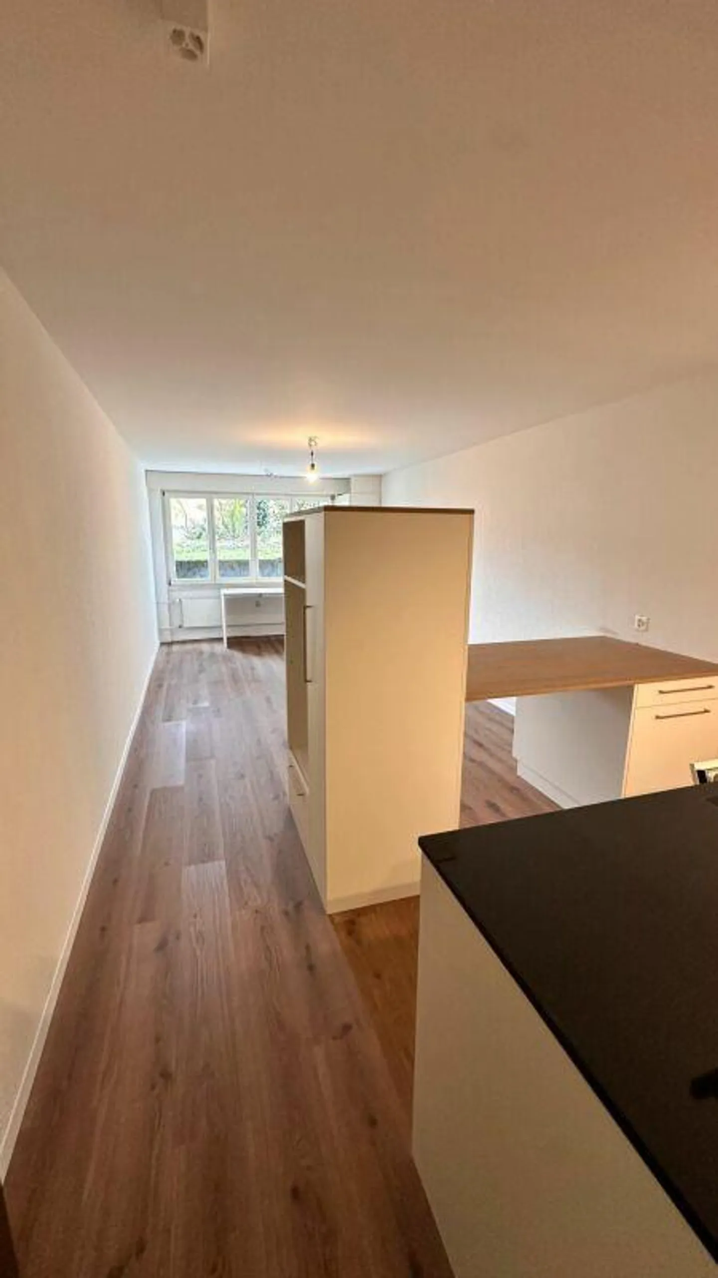 Charmantes Studio mit Gartenzugang - Foto 5 von 7