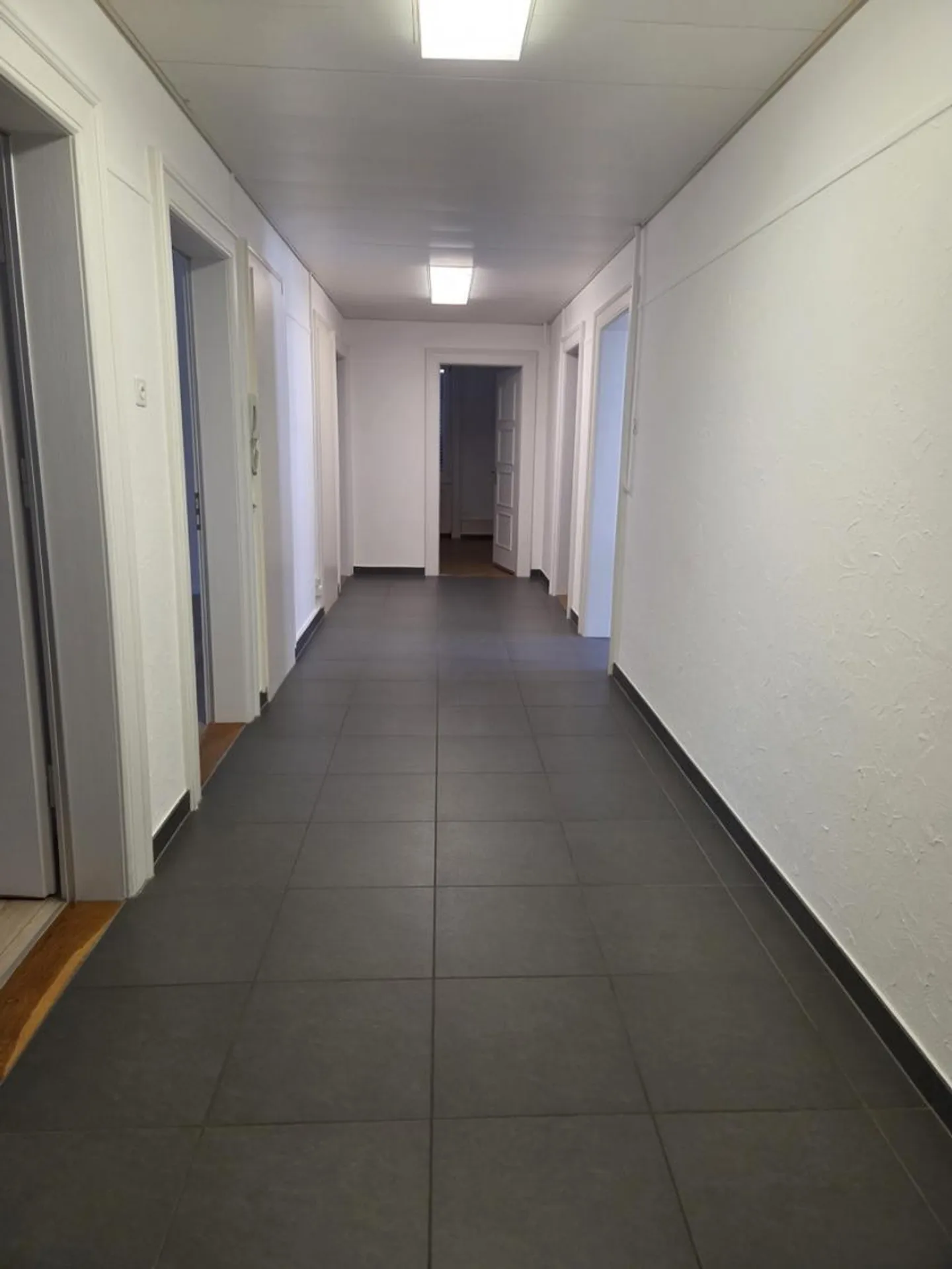 Appartamento 5.5 stanze - Foto 1 di 13