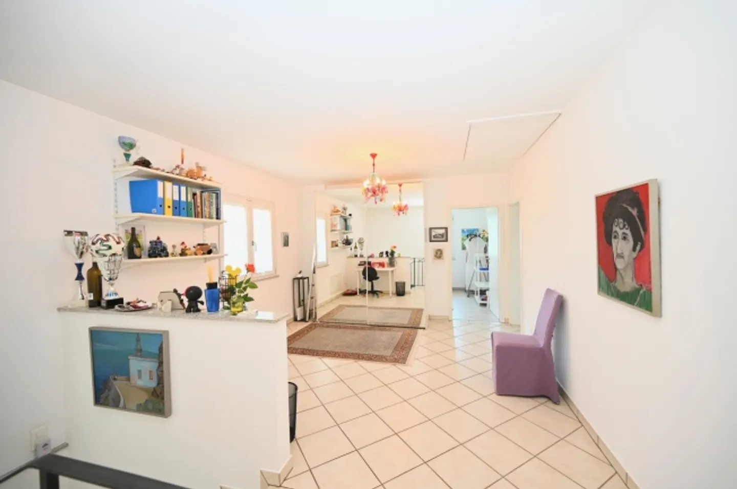 Elegant semi-detached house with panoramic views of the lake and mountains - Photo 11 of 20