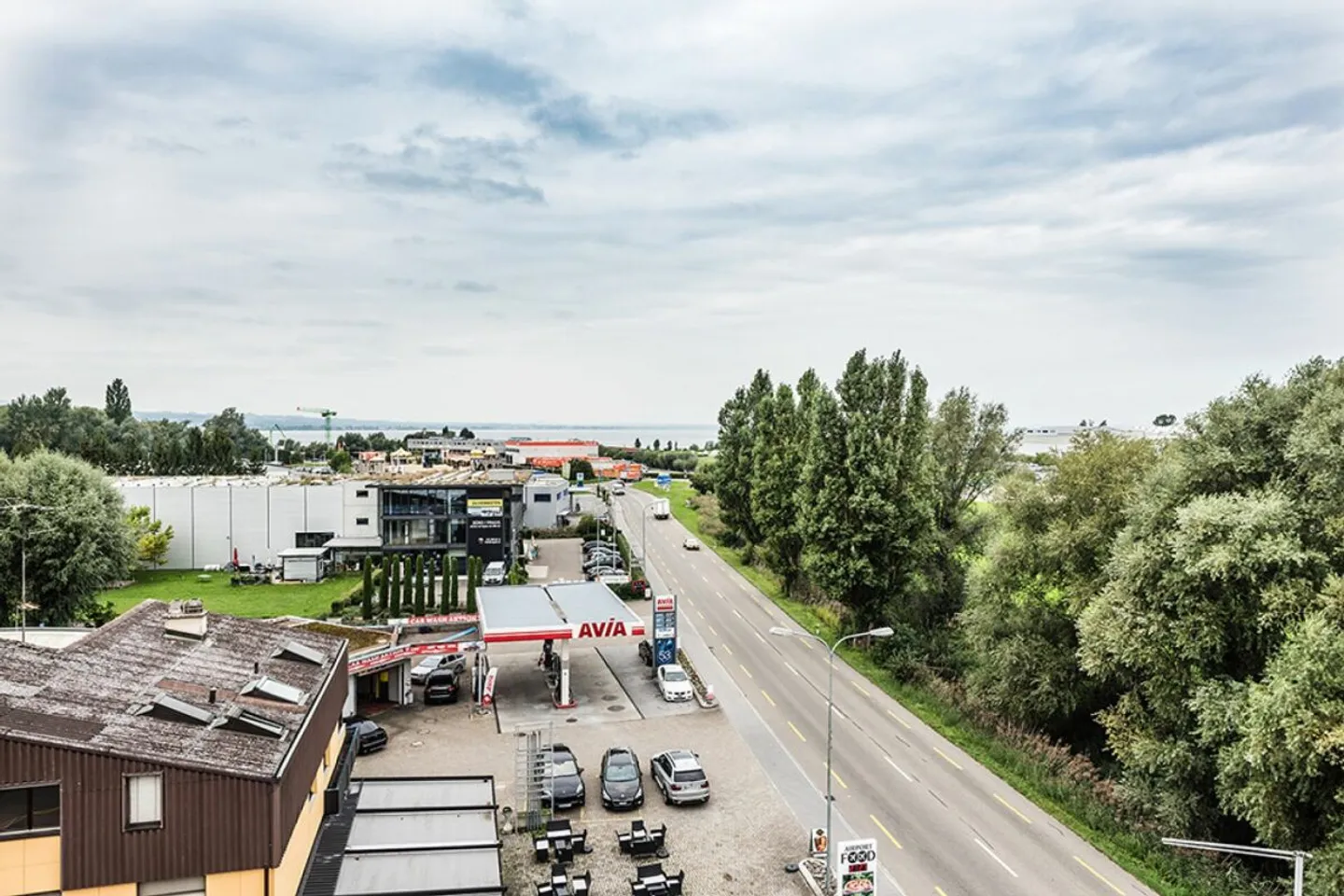 Mischgenutztes Gebäude mieten - Foto 3 von 5