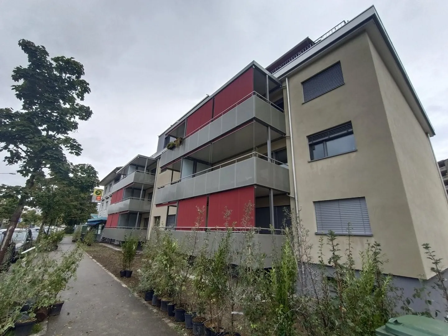 Place de parking extérieur à louer - Photo 1 sur 3