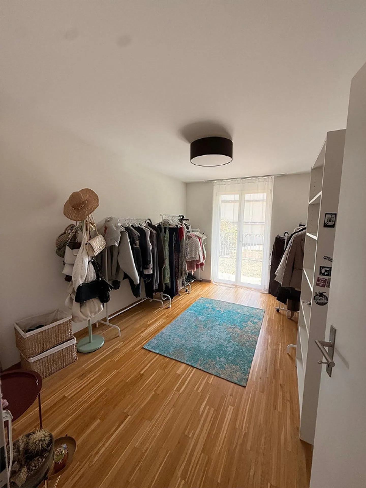 Appartamento 4.5 locali, piano terra a destra con giardino - Foto 6 di 9