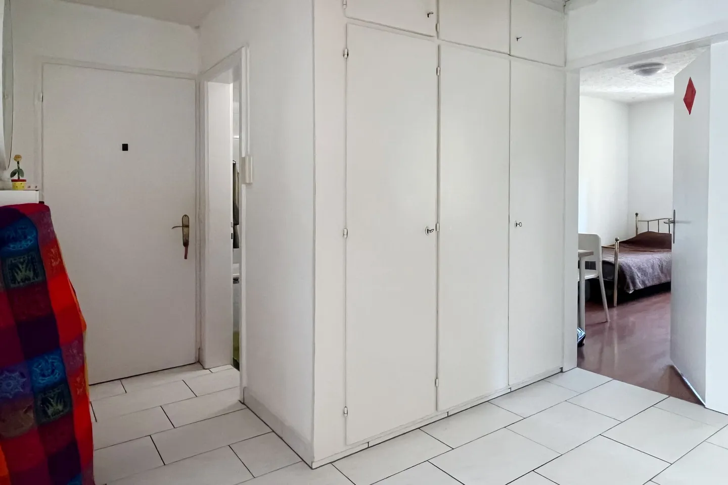 Appartamento con balcone e vista sul verde vicino al Dättwiler Weiher - Foto 5 di 11