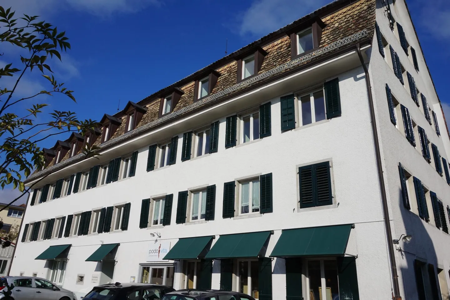 Vivre dans un quartier calme et central! - Photo 10 sur 11