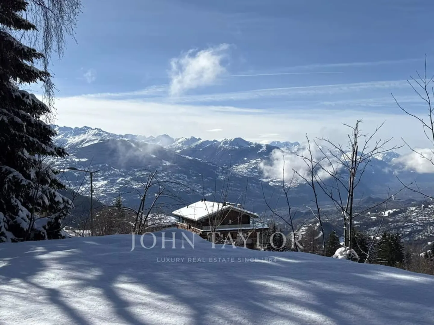 Chalet à rénover avec vue - Photo 2 sur 8