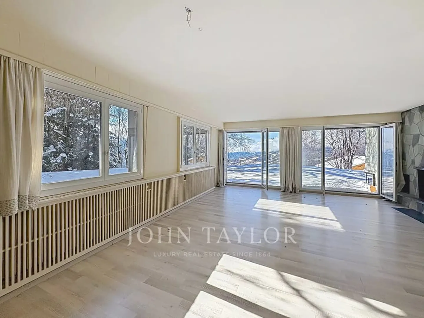 Chalet à rénover avec vue - Photo 6 sur 8