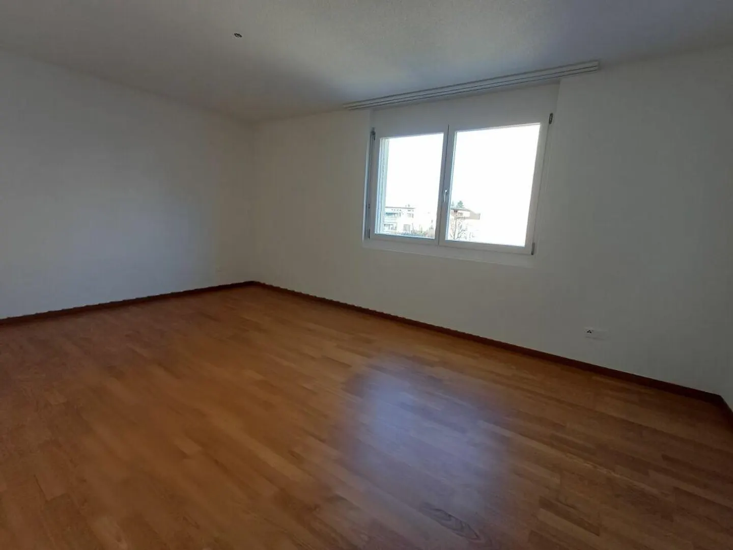 Attractive 4.5 Room Apartment on the Ground Floor - Photo 8 of 9
