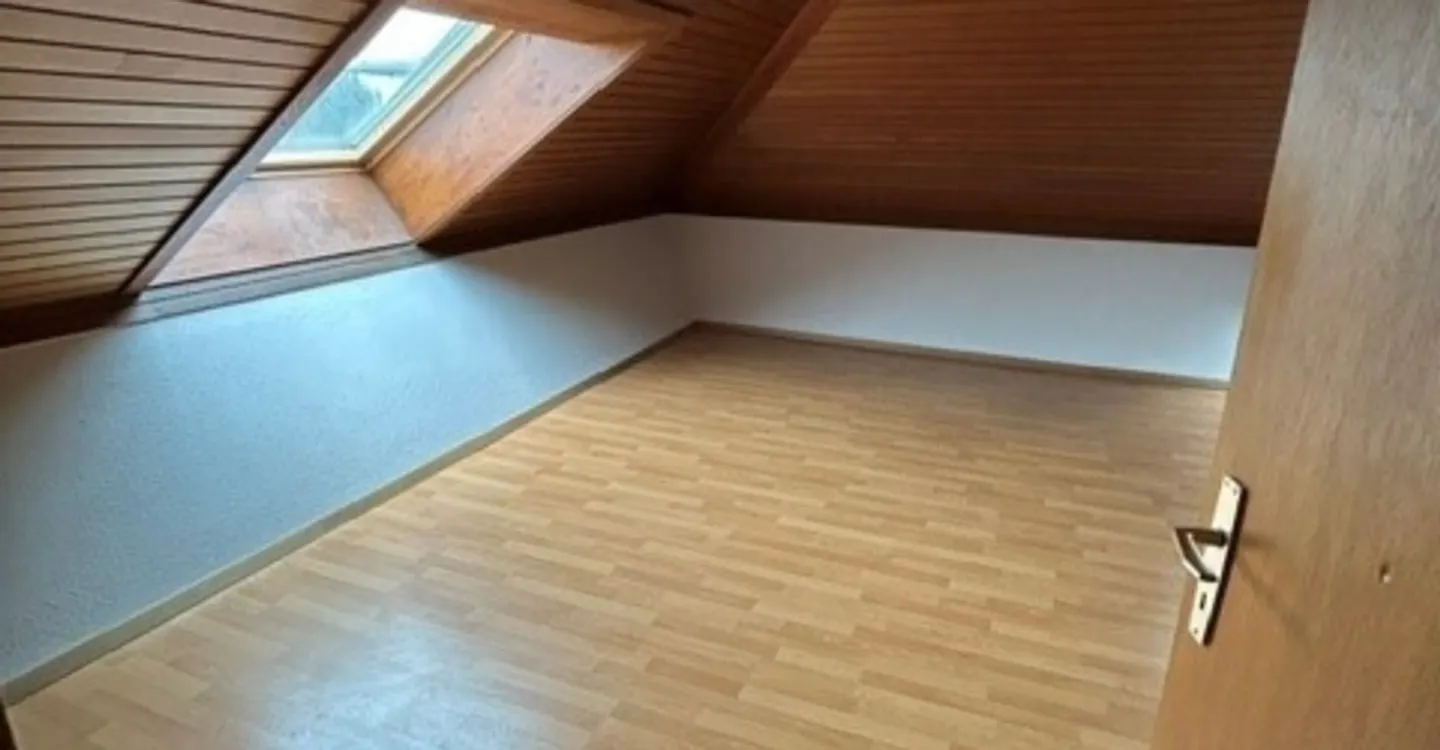 2,5-Zimmer-Wohnung im 5. Stock - Foto 6 von 6