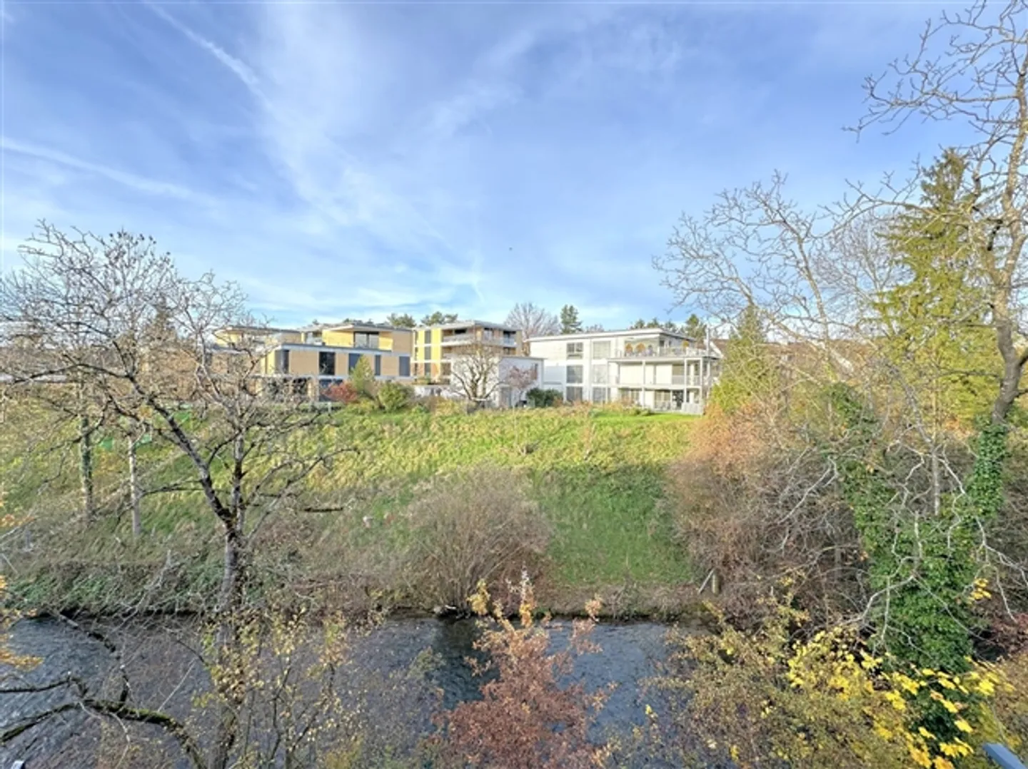 Central, quiet, sunny and at the top Charming maisonette apartment with small studio - Photo 3 of 20